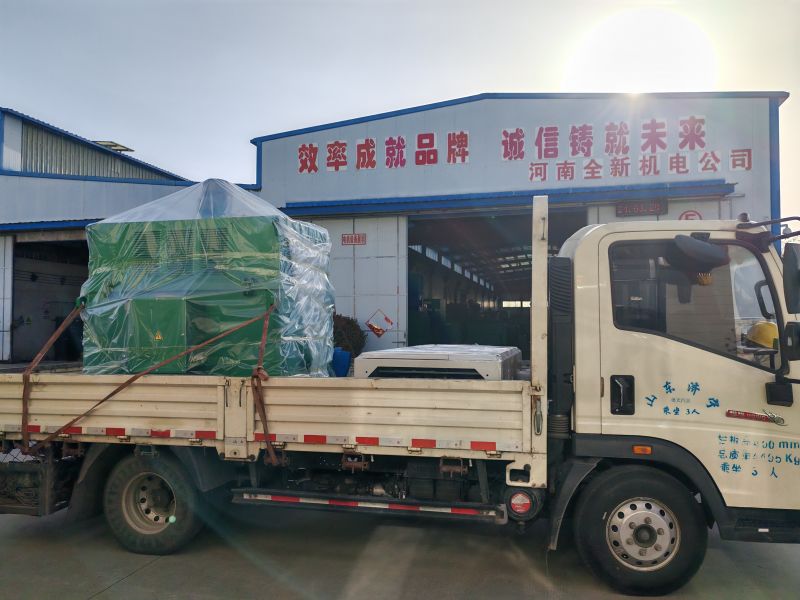 專車(chē)給鑽井隊發一套630kw-6變頻電(diàn)機和變頻櫃